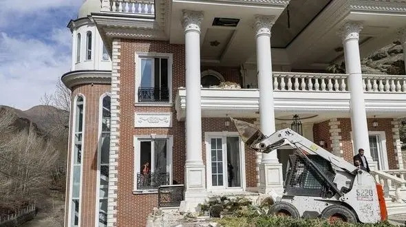 وضعیت ویلای لاکچری شخص معروف پس از تخریب + فیلم