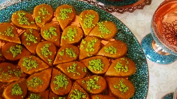 حلوای خارک از دسرهای جهرم + فیلم تهیه 