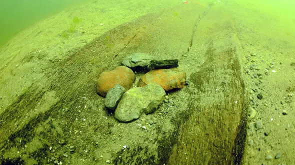 راز باستانی چند هزار ساله از دل دریاچه بیرون آمد