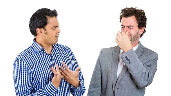 چه مواد غذایی ما را بدبو می کند؟