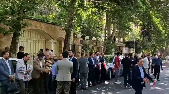  تجمع جامعه ورزش ایران مقابل دفتر مرکزی سازمان ملل در تهران