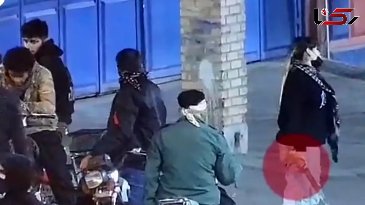 فیلم  اعترافات دختر قمه کش  که شهر شوشتر را به هم ریخت ! / صحنه های قمه کشی اش را ببینید