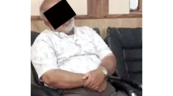 دستگیری رمال 56 ساله در مشهد هنگام وردخوانی / شگرد تلویزیونی رمال لو رفت