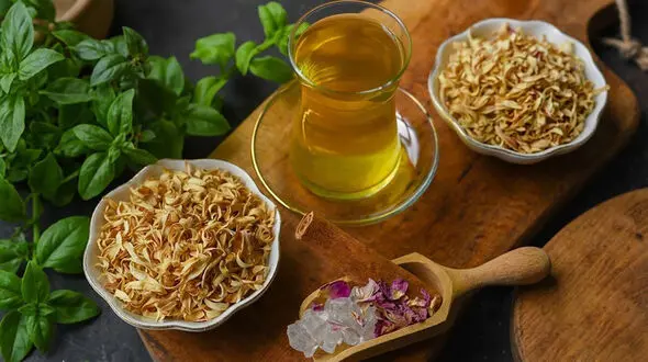 خواص دمنوش بهارنارنج؛ روش تهیه و محدودیت‌ هایی که باید بدانید