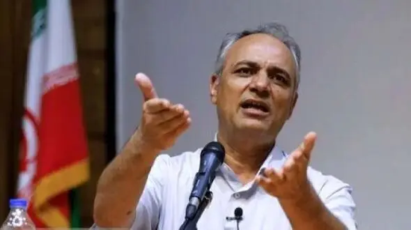زیدآبادی: چرا رفتارهای عجیب مانند آتش زدن ماشین یا حرکات موزون در مجلس انجام نمی‌شود؟