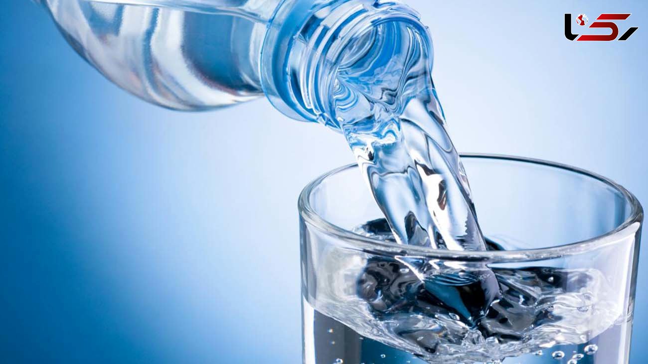 فایده نوشیدن آب برای مقابله با کم آبی بدن و کرونا!