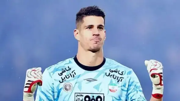 چرا نیازمند می خواهد به پرسپولیس بیاید؟