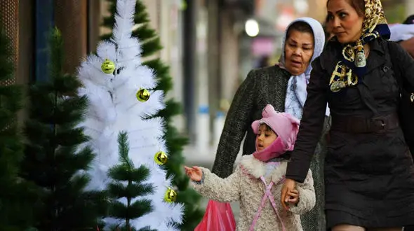 ایران، امن‌ترین کشور خاور میانه برای مسیحیان + تصاویری از کریسمس در تهران 