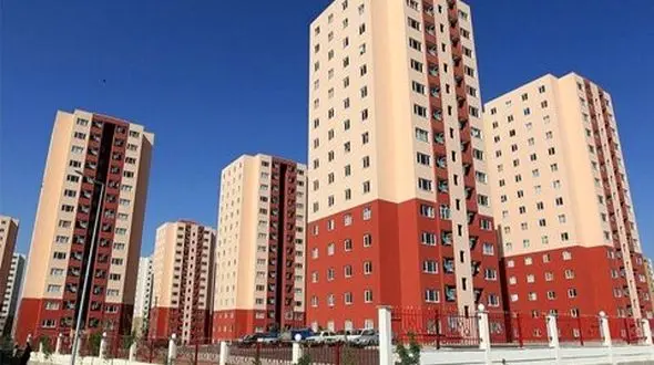 76انفر از متقاضیان نهضت ملی مسکن در مریوان زمین دریافت کردند