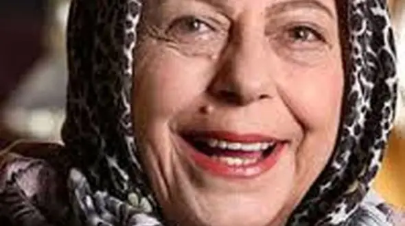 تصویر متفاوت و دیده نشده از ثریا قاسمی در اتاق گریم سریال بچه مهندس!