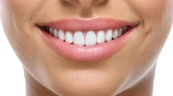 ترفندهای خانگی برای حفظ زیبایی لب ها