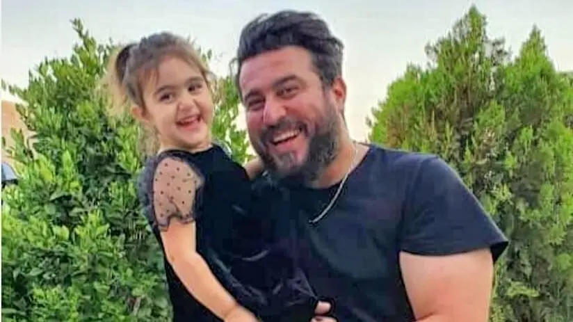 تفاوت فاحش محسن کیایی و دختر خانم نازش از لحاظ علاقه به سیرابی / یه خورده از دخترت یاد بگیر