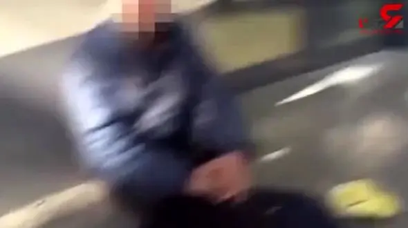 اقدام شرم آور پسر جوان با یک بی خانمان! +فیلم 