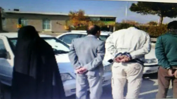 در خودروی دختر جوان 42 کیلو تریاک جاسازی شده بود+عکس