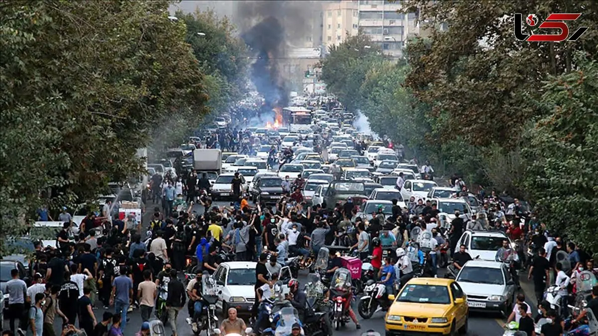 13 پیشنهاد جمعی از اساتید حقوق دانشگاه‌ ها درباره حوادث اخیر / ساز و کار اعتراض مسالمت آمیز مردمی طراحی شود 