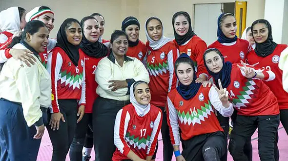 گزارش سایت هندی از سفر دختران کبدی‌ ایران به سرزمین شاهرخ‌خان!