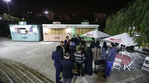این زن سرپرست 150 مرد تهرانی بی‌خانمان است + تصاویر