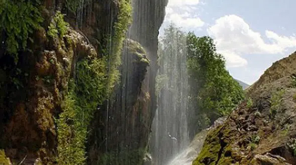 از محل تلاقی رودهای آرمند و کارون تا آبشار آراز 