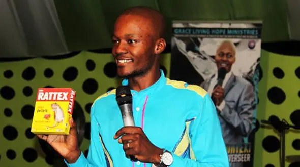 مرگ موش معجون جادویی کشیش برای پیروانش+ عکس