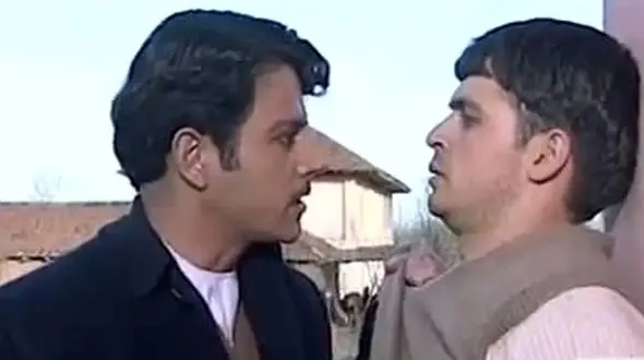  این مرد جنتلمن واقعا خدمتکار لال پس از باران بعد 23 سال است؟ + عکس همسرش و بیوگرافی