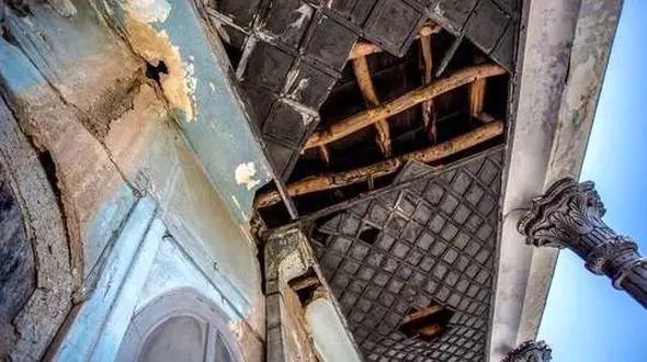 
ویرانی هتل تاریخی اصفهان+عکس
