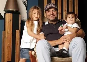 دکوراسیون شاه پسند ویلای سام درخشانی بازیگر سریال آوای باران/ پیانو، میز بیلیارد، مبلمان چرم چستر، آباژور، اکسنت وال و...