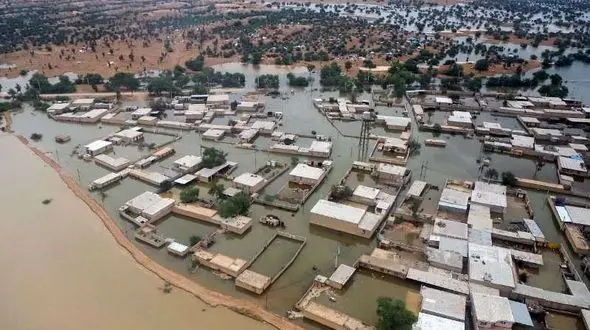 خانه های اهواز زیر آب / کمک 50 میلیون یورویی رهبری کجا رفت؟