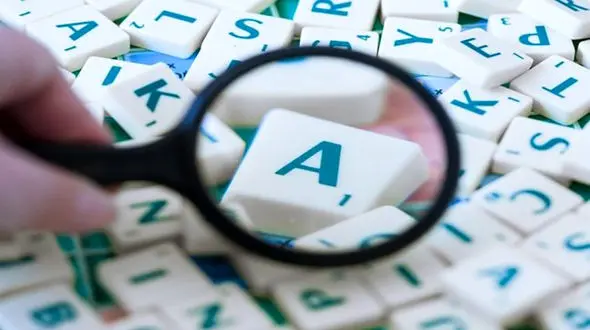 حروف اول اسمتان نشان چیست ؟