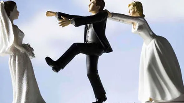 اشتباهات زنانه که باعث می شود مردان زن دوم بگیرند !