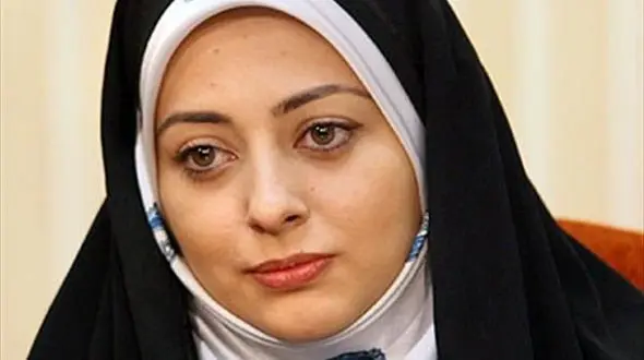 کوهنوردی نفیسه روشن همراه همسر وزیرش !  /  حرف های ترسناک خانم بازیگر! + فیلم و عکس