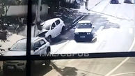 ببینید / لحظه هولناک زیر گرفتن ۳ دختر جوان توسط راننده بدحال! + فیلم