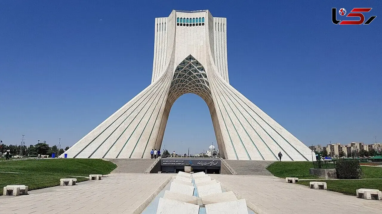 برج آزادی دوباره جان گرفت؛ ۹۹ درصد ظرفیت اجراهای نیمه دوم سال رزرو شد
