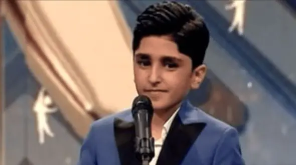 فیلم غوغای خوانندگی  علی طولابی در کلاس درس/  صدایش واقعا معجزه است !