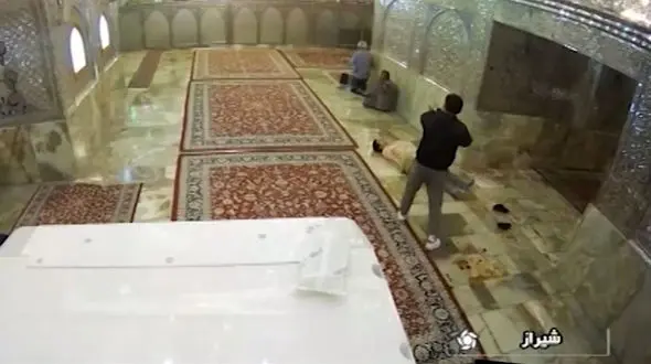 خودم دیدم گلوله به سر بچه ام خورد + فیلم تراژدی تلخ دیگر از شهادت پسر 7 ساله در شاهچراغ