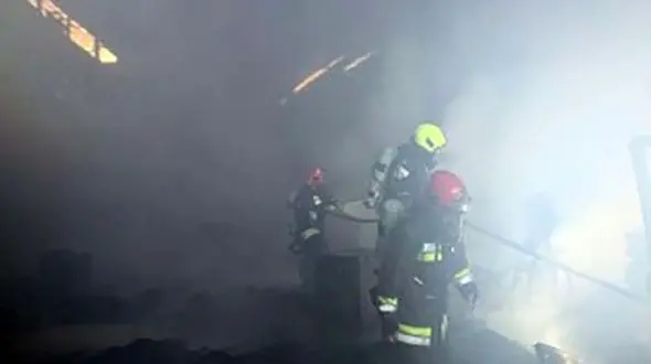  آتش سوزی بزرگ در کارگاه چاپ سیلک اصفهان