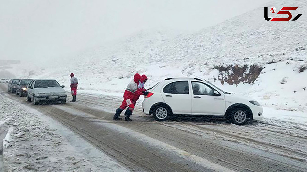 امدادرسانی به ۴۰۰ نفر از متاثرین برف و کولاک در شهرستان تکاب