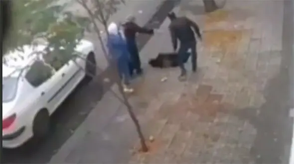 فیلم لحظه بلعیده شدن زن کرمانشاهی در خیابان