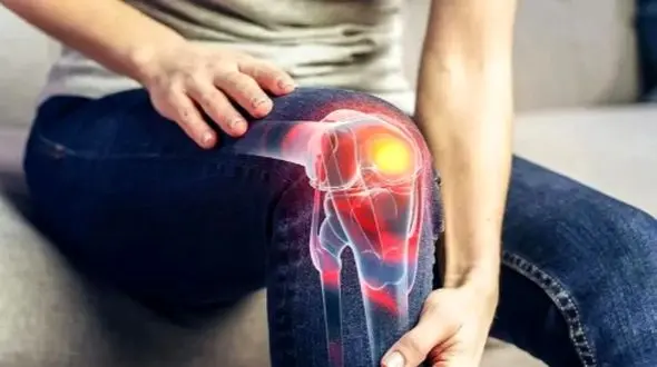 علائم پیری زانو که نباید نادیده بگیرید