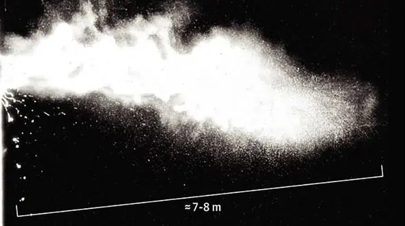 مهم / از افراد مبتلا به کرونا ۸ متر فاصله بگیرید ! +فیلم