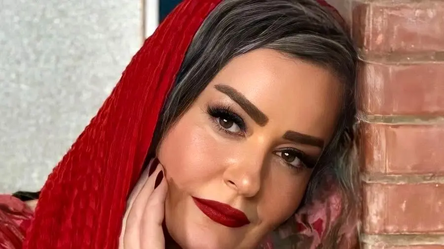 نگاهی به جشن تولد باشکوه و صمیمانه 51 سالگی نعیمه نظام دوست / وقتی عزیز دل یک ملت باشی اینجوری سوپرایزت می کنن
