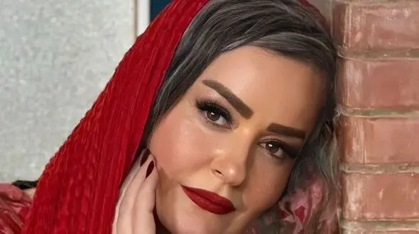 فیلم / نگاهی به جشن تولد باشکوه و صمیمانه 51 سالگی نعیمه نظام دوست / وقتی عزیز دل یک ملت باشی اینجوری سوپرایزت می کنن