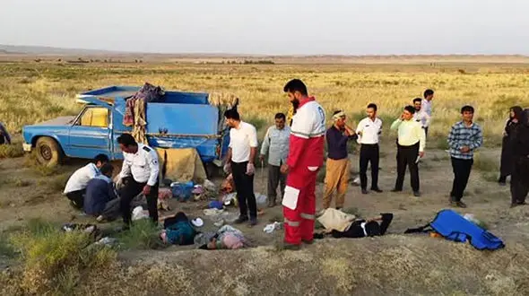 21 کشته و زخمی در واژگونی نیسان آبی در خراسان رضوی