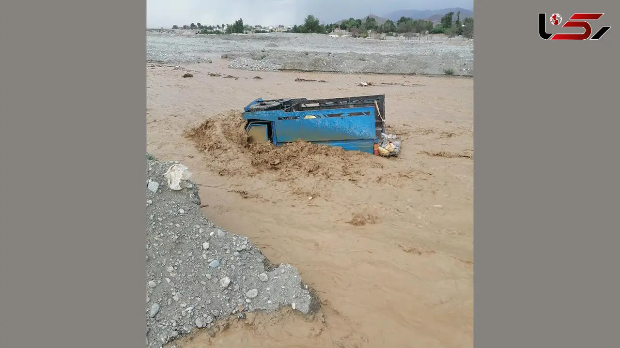 فیلم | امدادرسانی هلال احمر به سیل‌زدگان روستای آهنگران