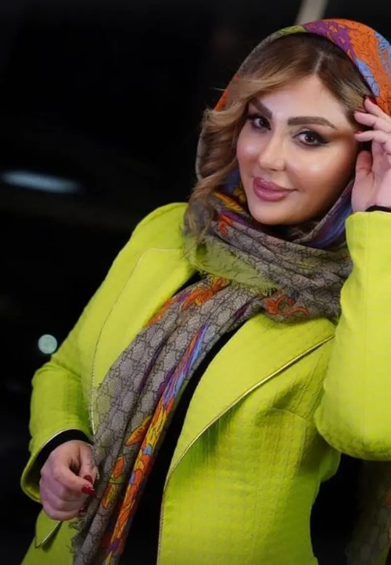 مانتوی فسفری و خیره کننده نیوشا ضیغمی + عکس استایل متفاوت