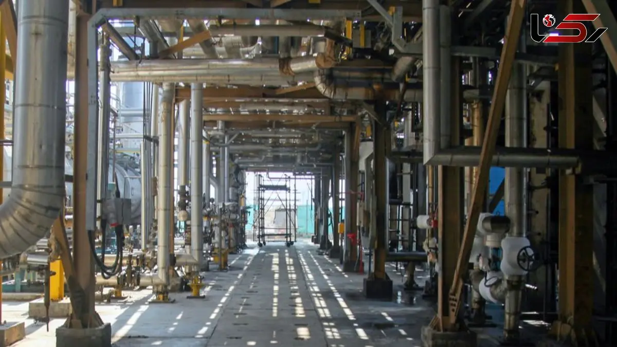 حادثه بزرگ در پتروشیمی آبادان / آتش سوزی خاموش شد!