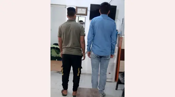 این 2 جوان آبادانی برای پول خانه ها را به رگبار می بستند + عکس