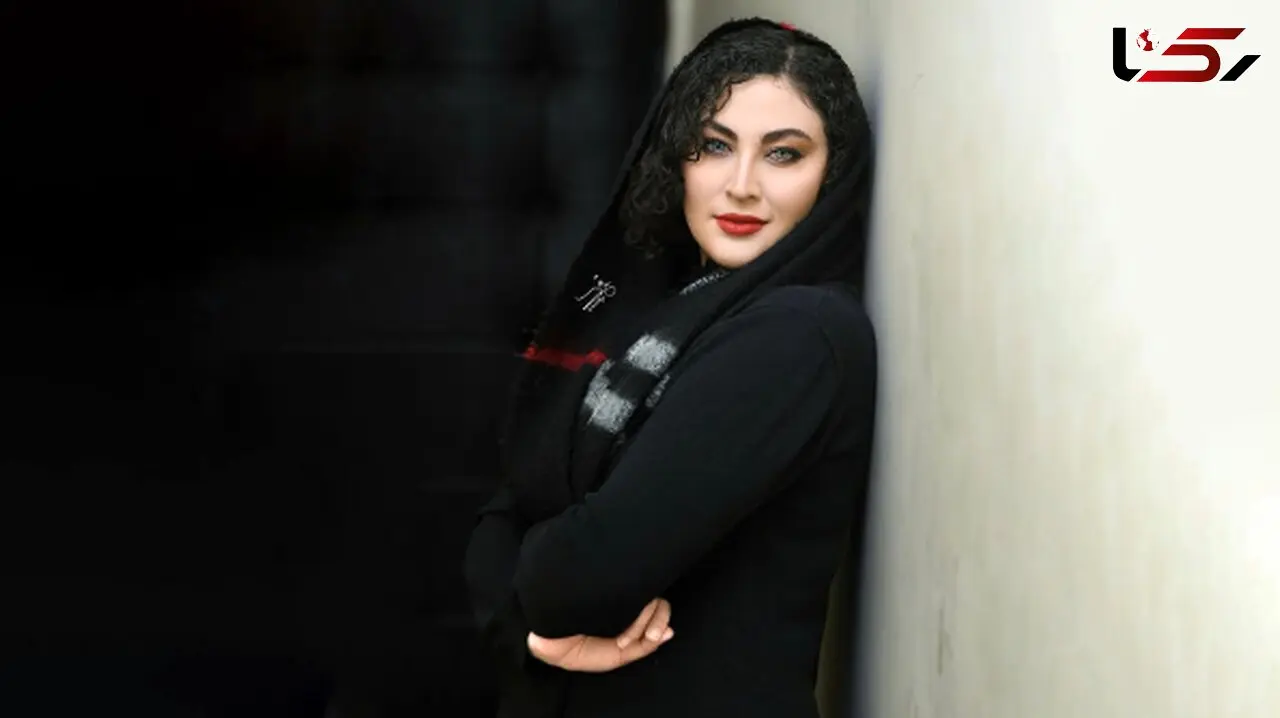 نگاهی به دکوراسیون شاهانه و مجلل خانه مریم مومن/ از مبلمان کلاسیک تا گل و گیاه آپارتمانی