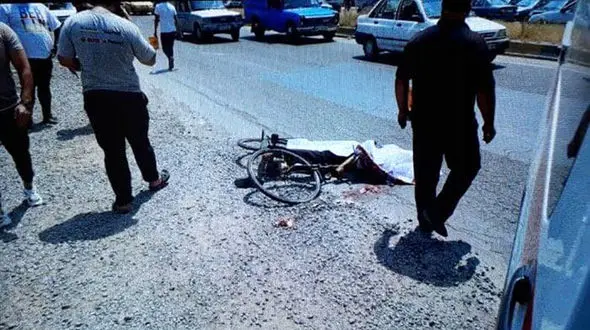 عکس جنازه کودک 4 ساله در وسط خیابان کرمانشاه + علت حادثه