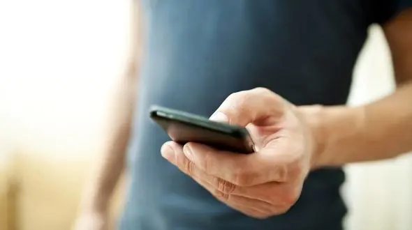 وقتی تلفن زنم را دیدم دنیا روی سرم خراب شد / پسر جوانی دلبری می کرد !