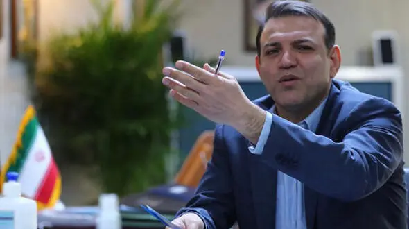 عزیزی خادم: بازیکن بی اخلاق جایی در تیم ملی ندارد